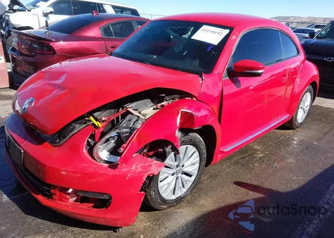 2016 Volkswagen Beetle 1.8T Se z USA, uszkodzony, nr VIN 3VWJ07AT5GM603875